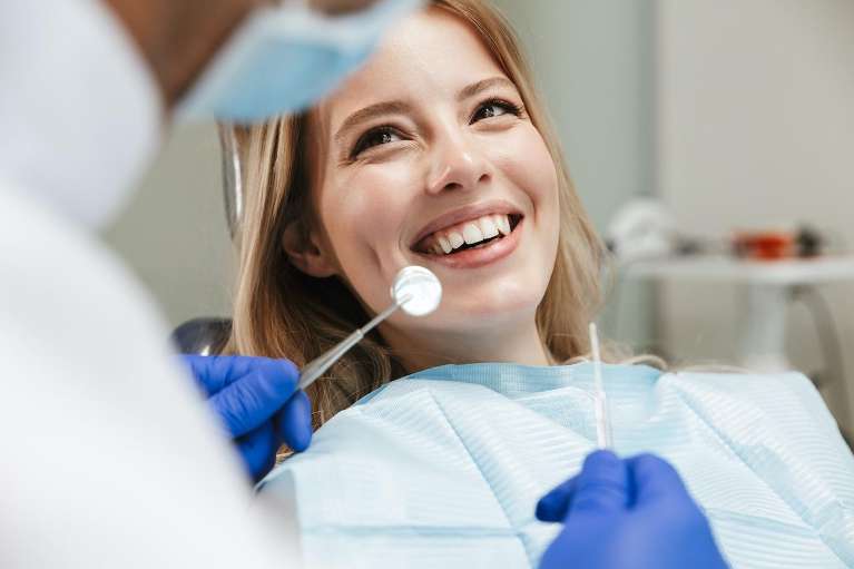 patient visiting the milwaukee sedation dentist