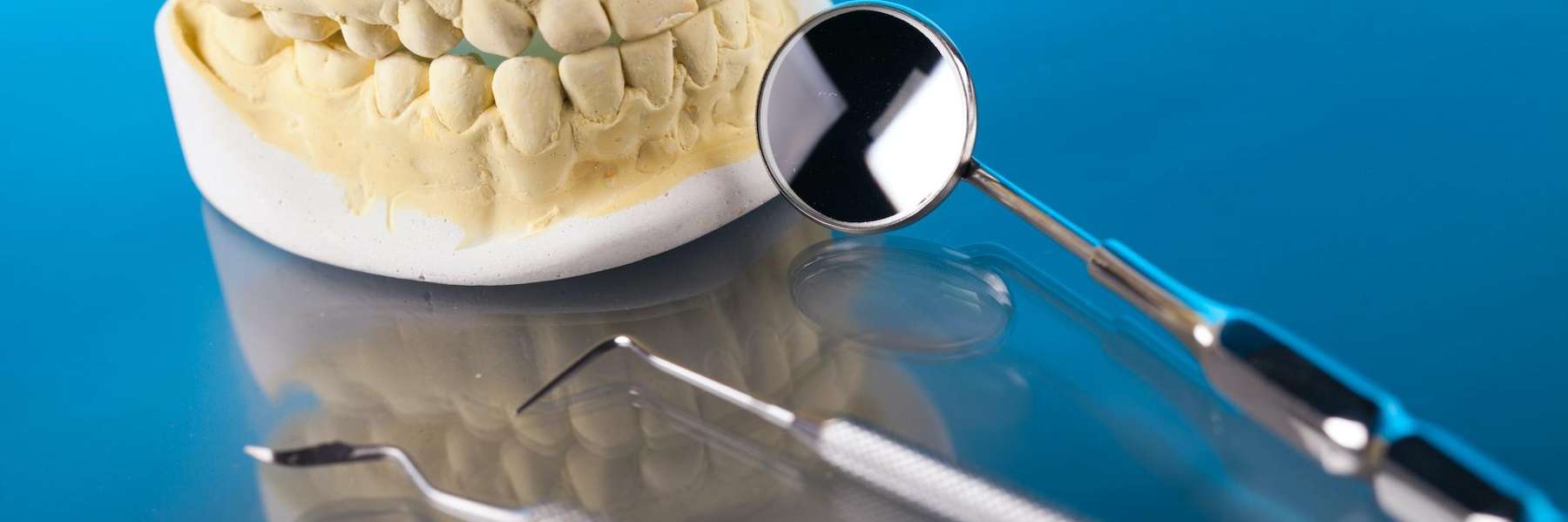 tools used by an iv sedation dentist