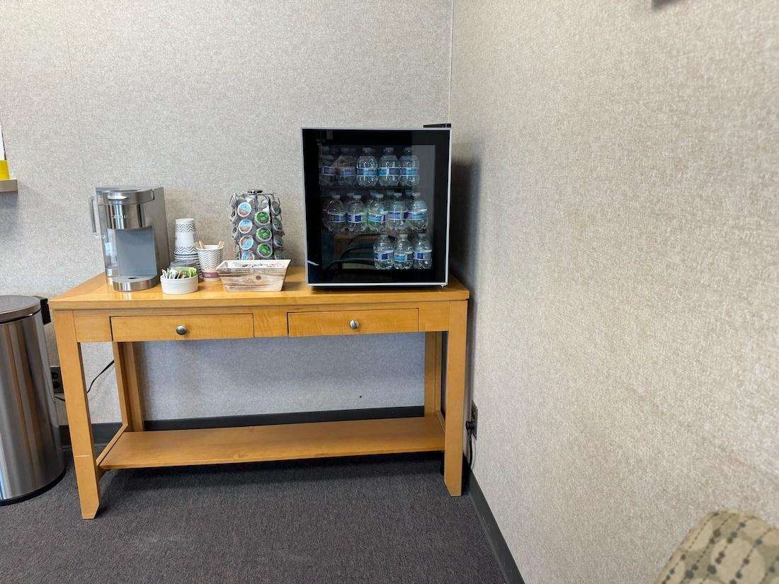 emergency dentist Milwaukee | reception area